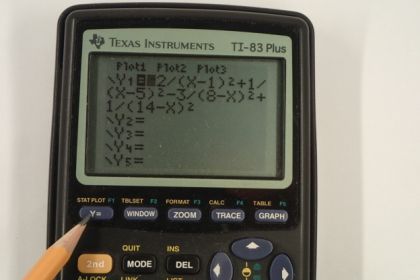 OpenStax College Physics, Chapter 18, Problem 44 (PE) calculator screenshot 2